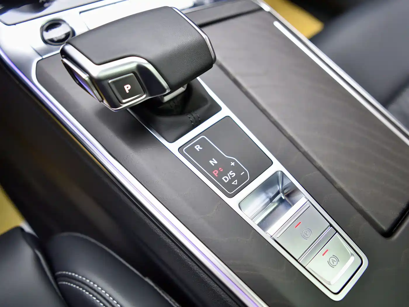 Audi A6L 2025 45 TFSI quattro Premium Sport фото 8