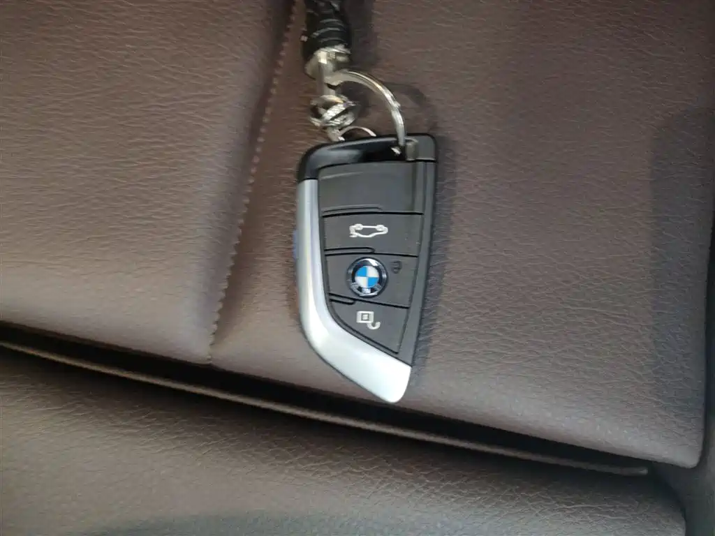 BMW X2 2022 sDrive25i M Sport Package фото 17