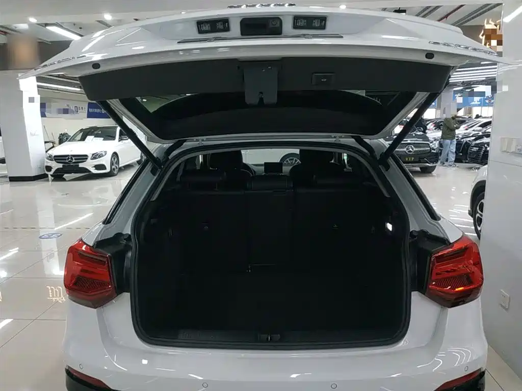 Audi Q2L 2018 35 TFSI Launch Exclusive Edition China VI фото 19