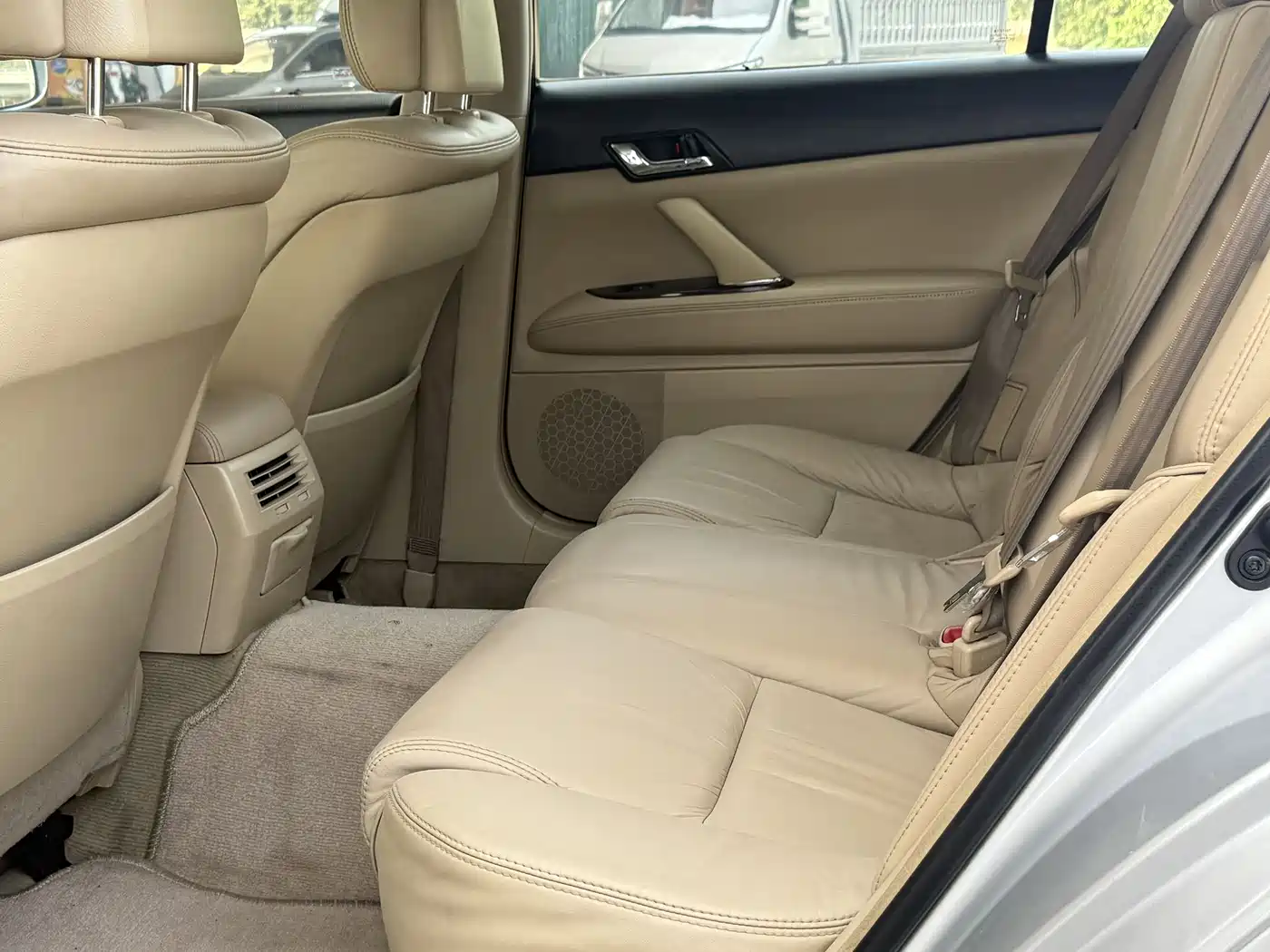 Toyota Reiz 2008 2.5S Special Commemorative Edition фото 15