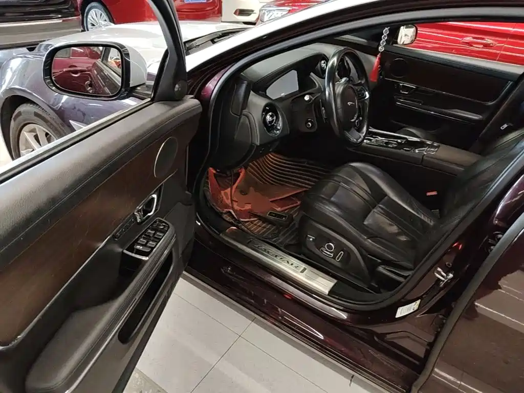 Jaguar XJ 2017 2016 XJL 3.0 SC 2WD Elegance Business Edition