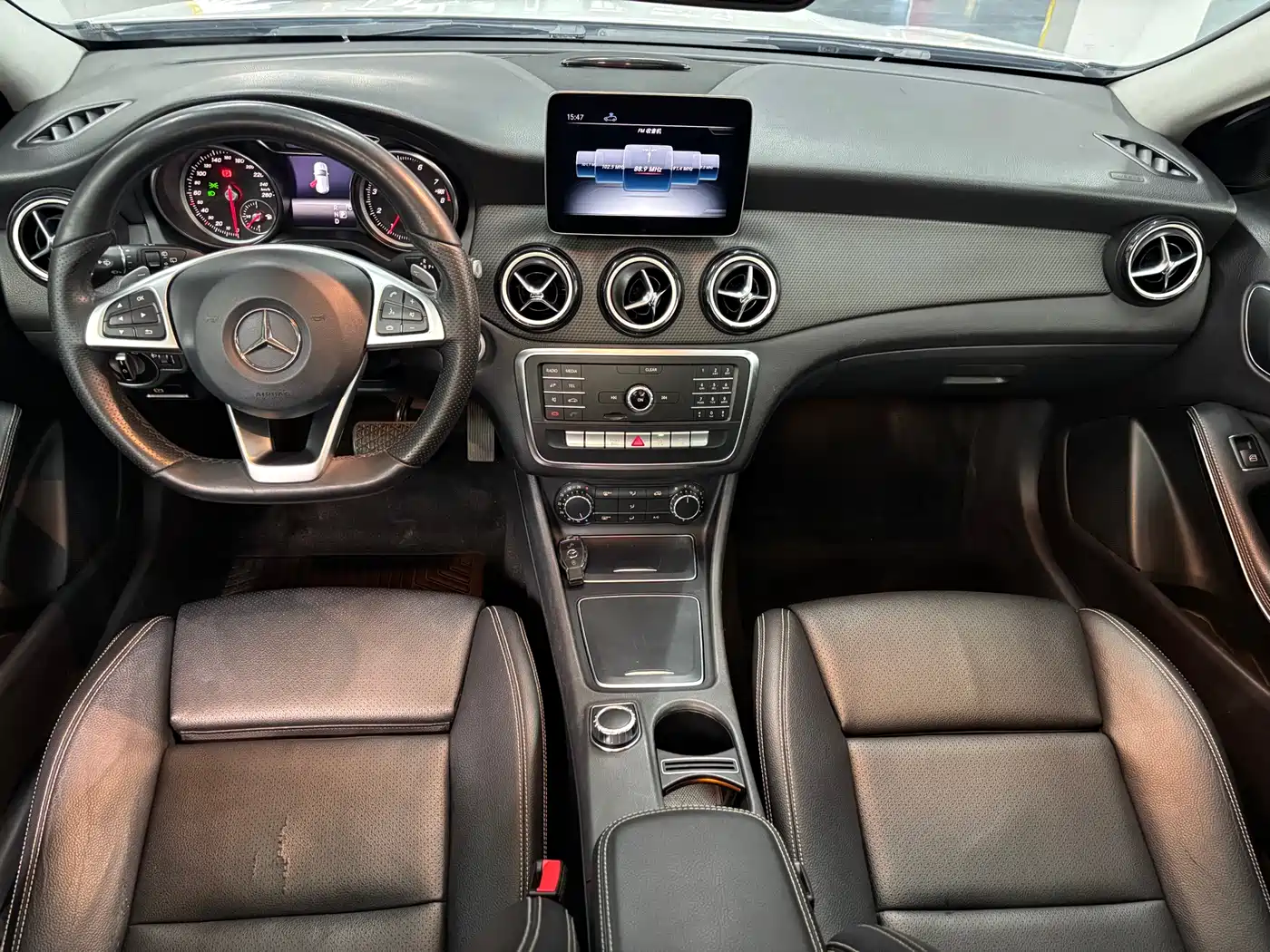 Mercedes-Benz GLA 2019 GLA 200 Dynamic фото 8