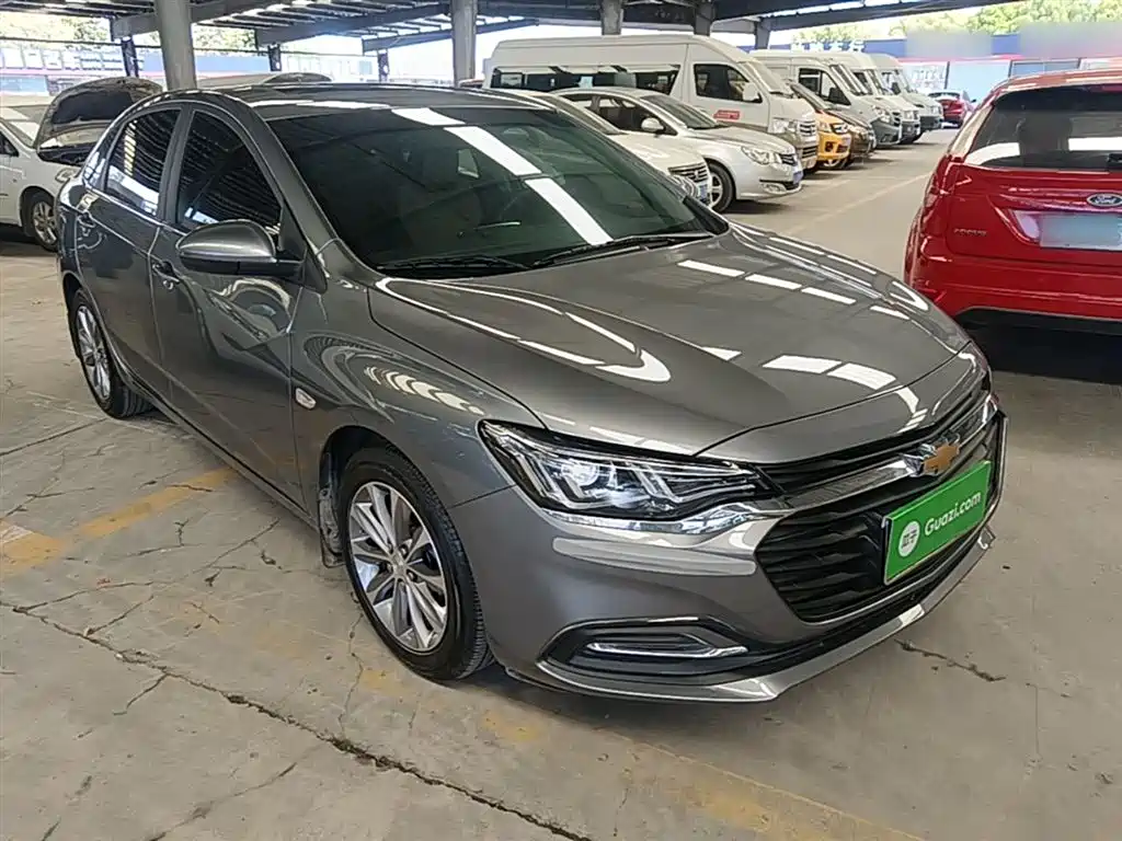 CHEVROLET CRUZE