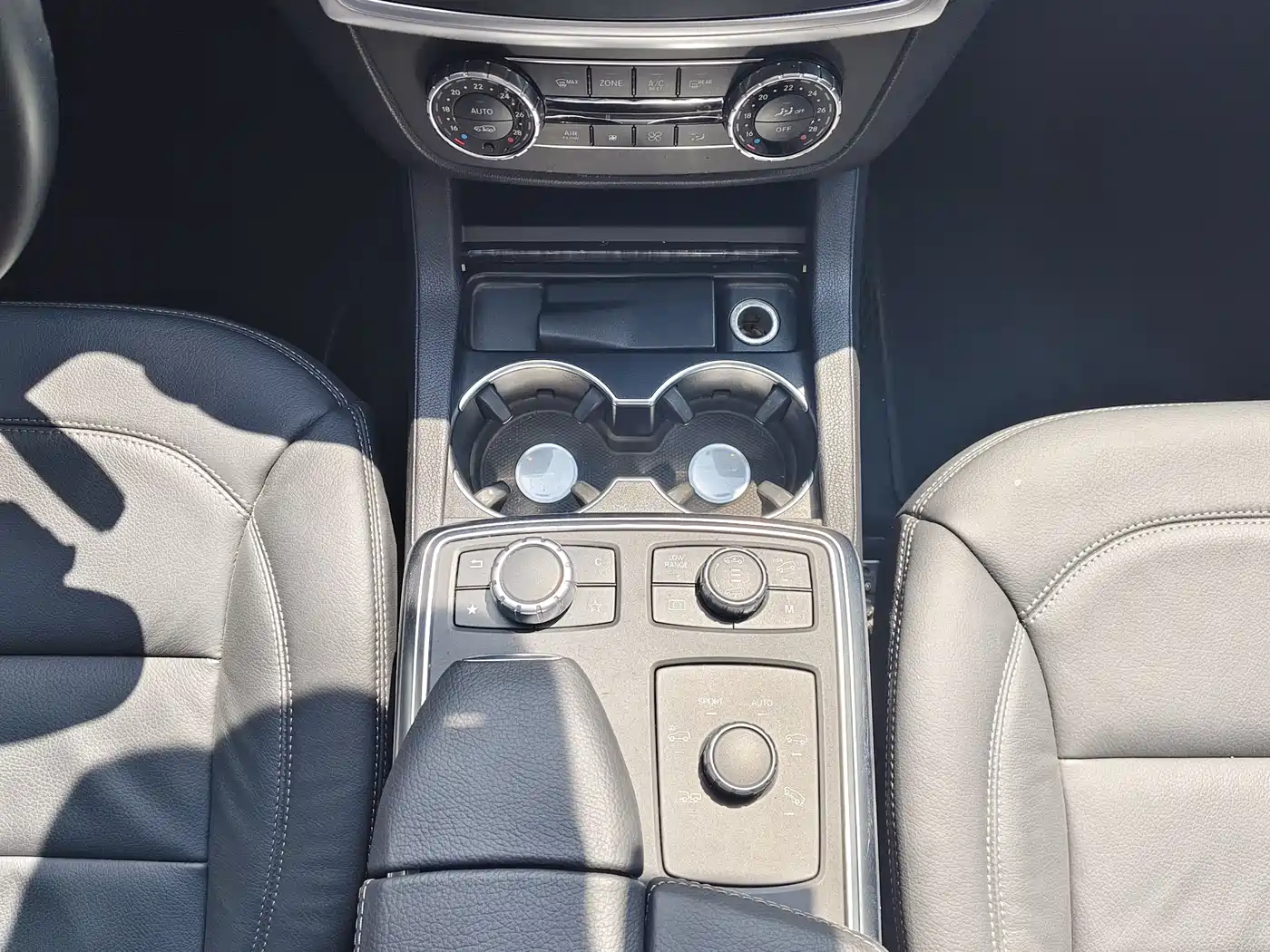 Mercedes-Benz GL-Class 2014 GL 400 4MATIC Luxury фото 23