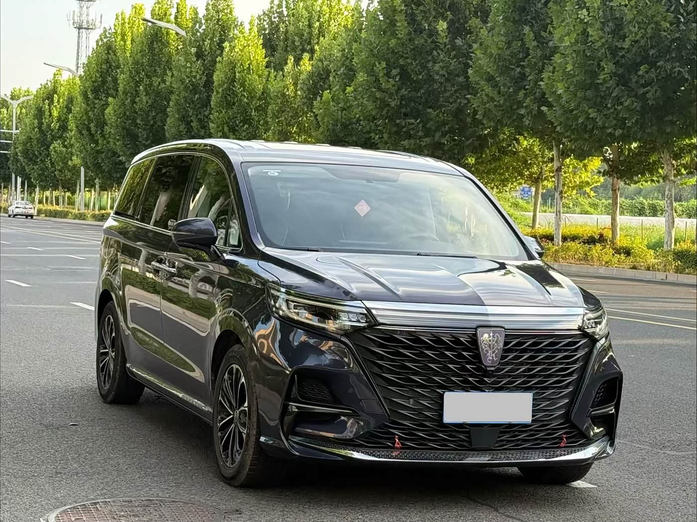 Roewe iMAX8