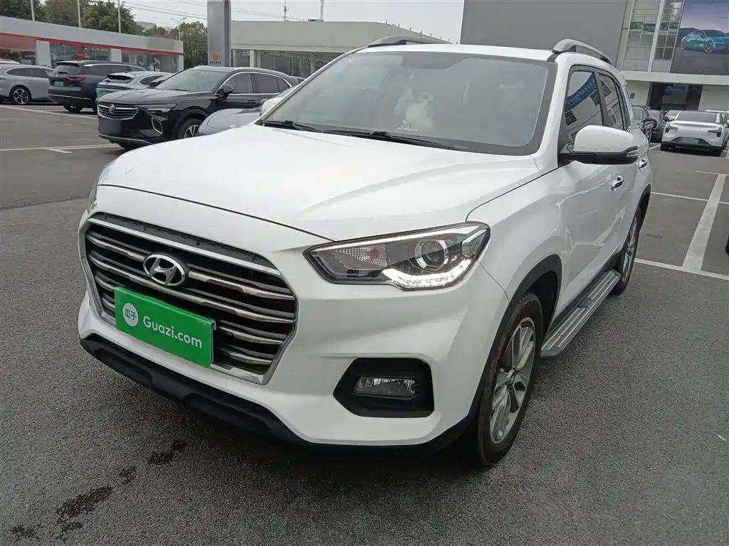 Hyundai Beijing Hyundai ix35 2019 2.0L Automatic 2WD Zhiyong·Enjoy China V фото 2
