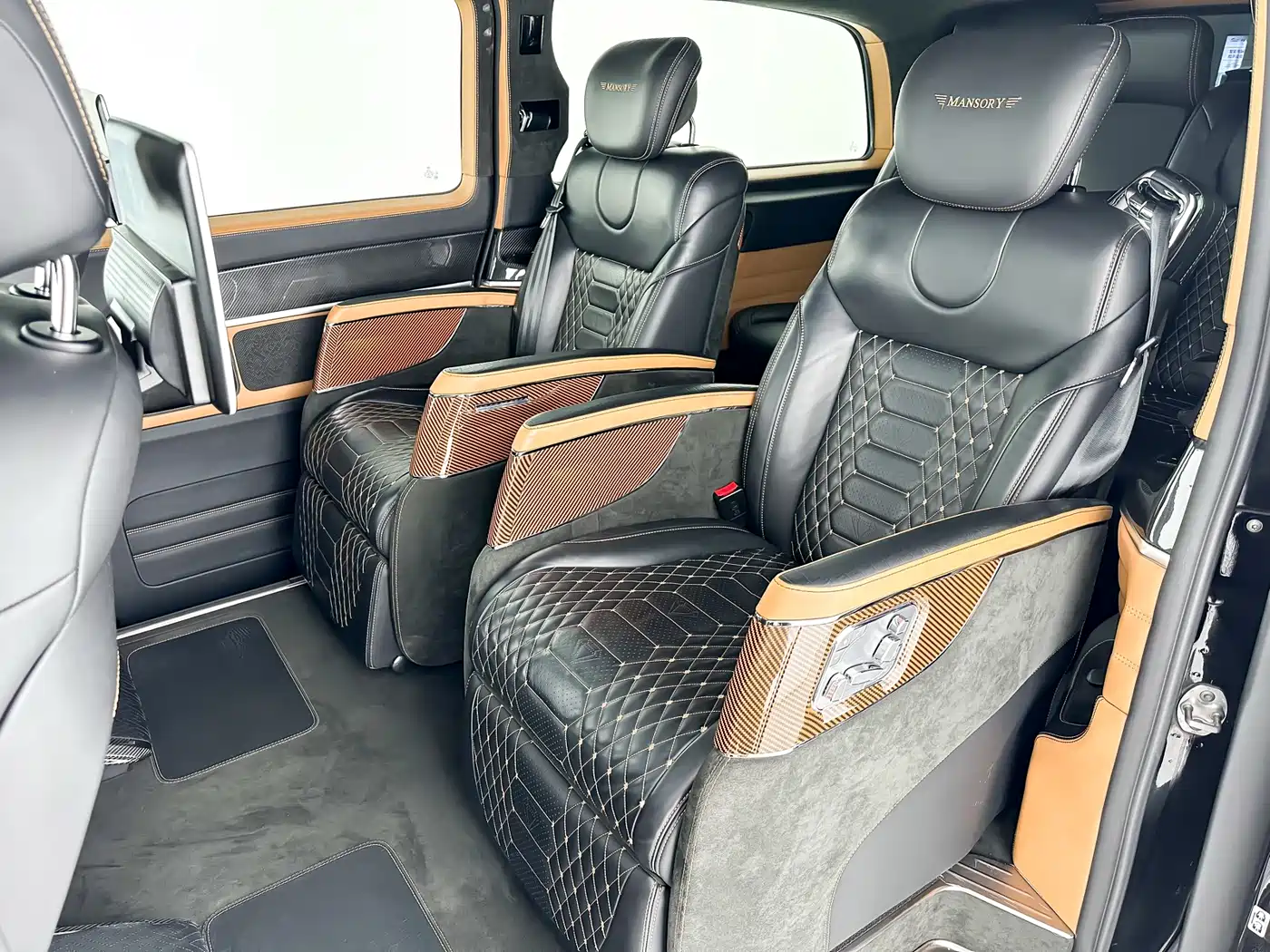 Mercedes-Benz V-Class 2020 Model V 260 L Long Wheelbase Luxury фото 5