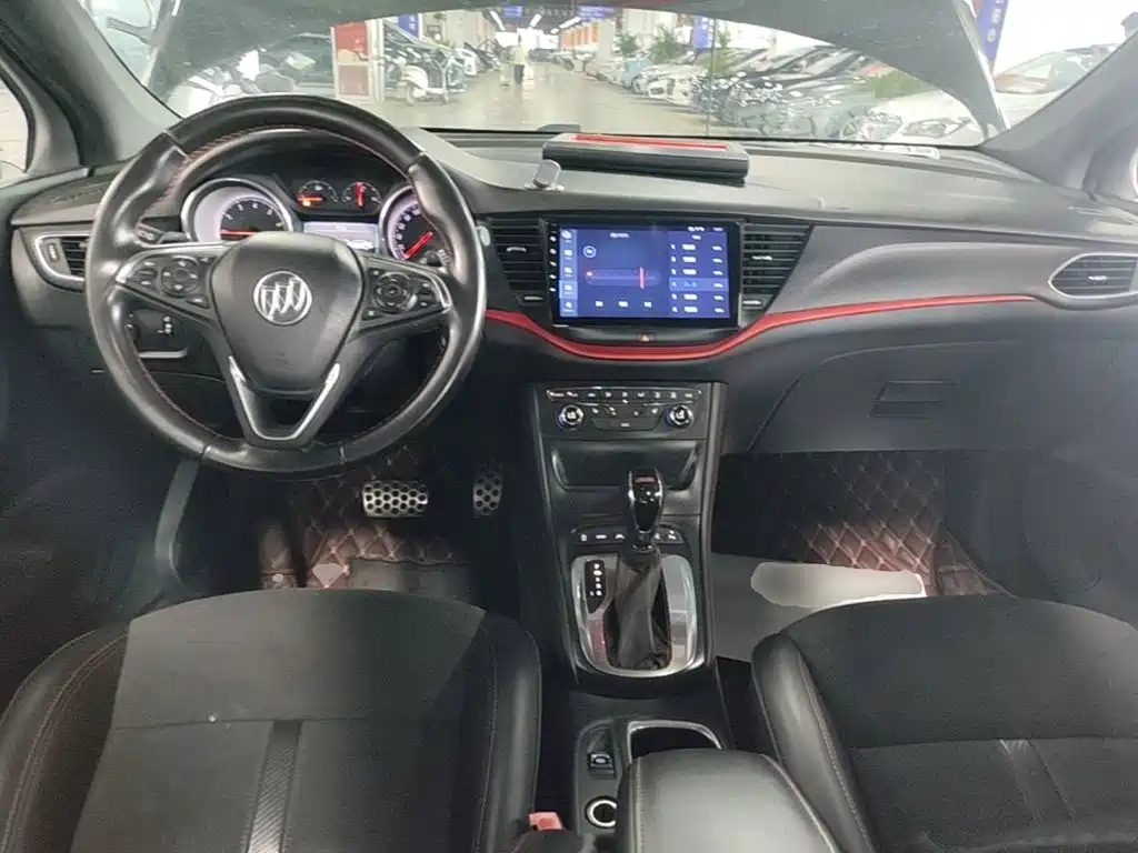 Photo 10 - Buick Verano