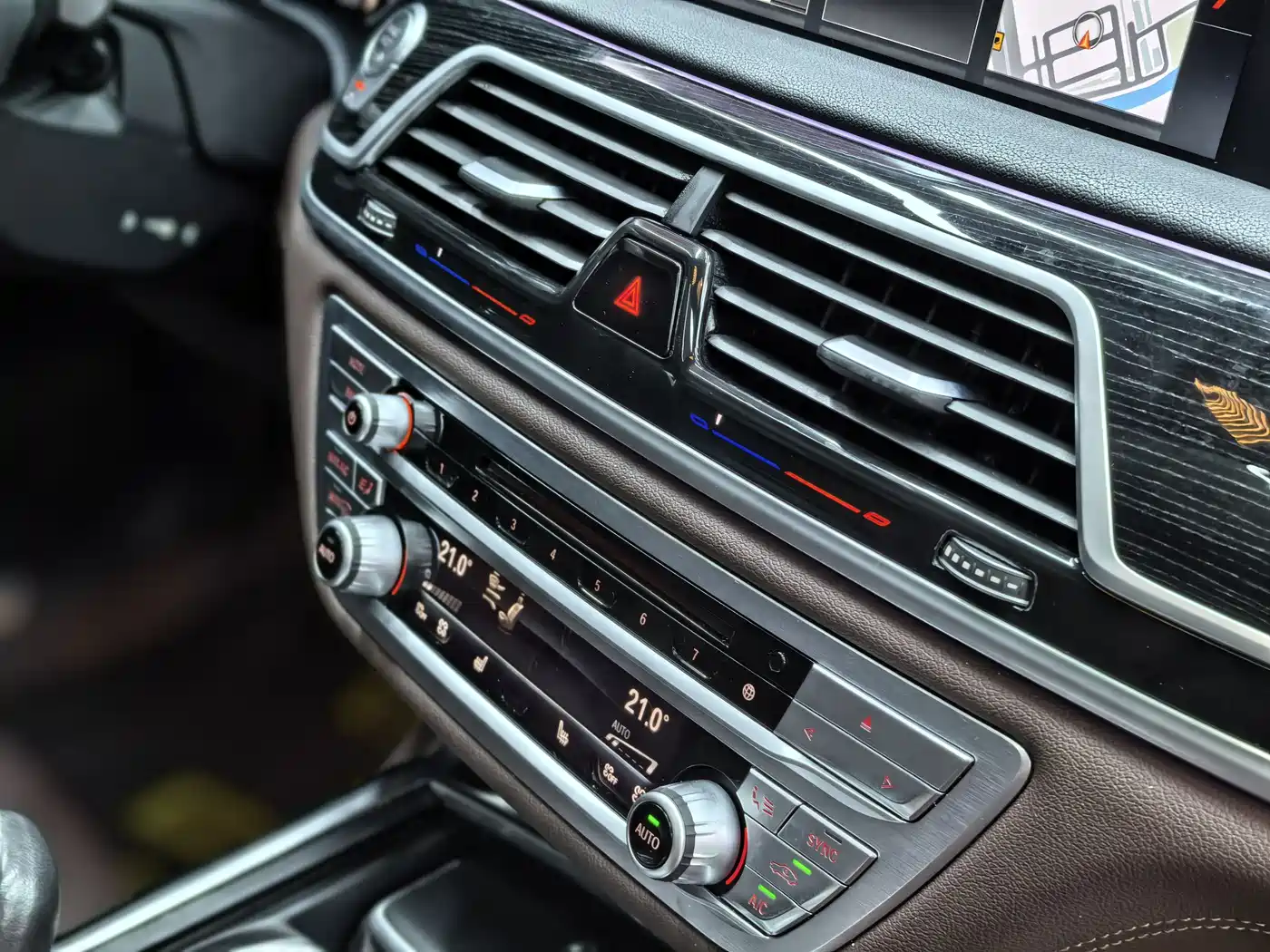 BMW 7 Series 2018 730Li Leading Type M Sport Package фото 23