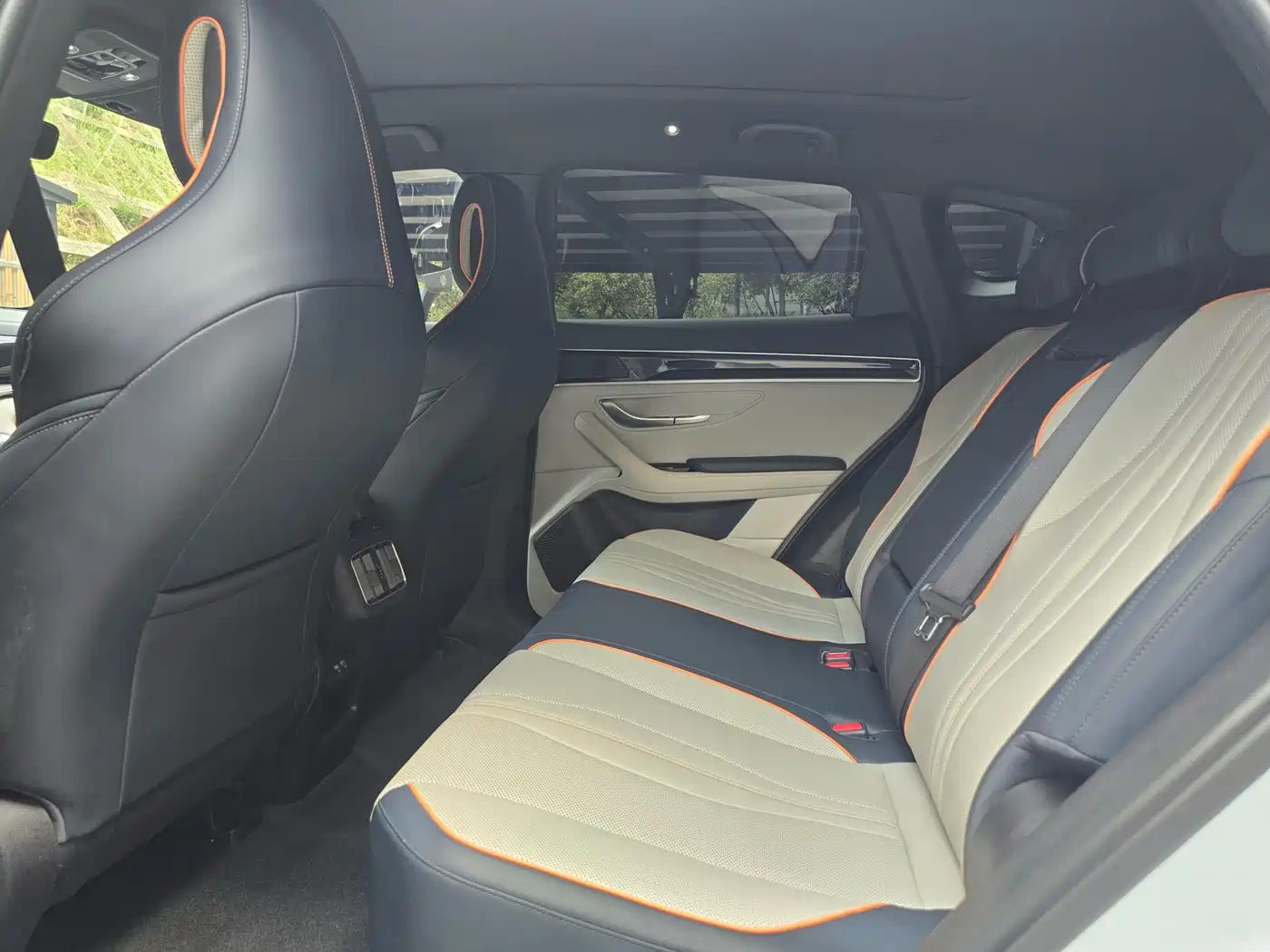 BYD Song PLUS PHEV 2021 DM-i 51KM Honor фото 13
