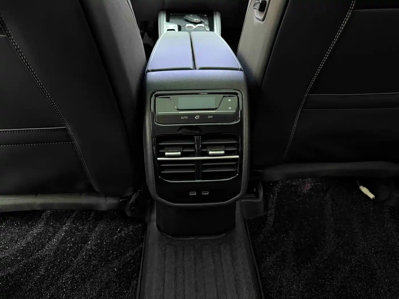 Volkswagen Magotan 2024 380TSI DSG Luxury Edition (Daimai Package) фото 17