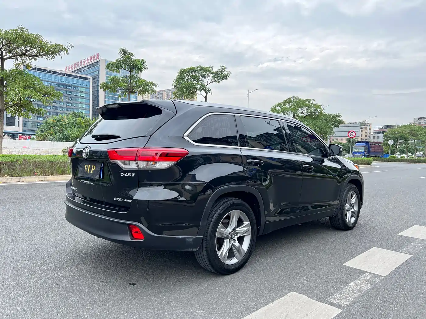 Toyota Highlander 2021 2.0T AWD Luxury 7-Seater фото 6