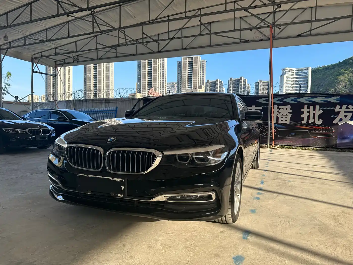BMW 5 Series 2018 525Li Luxury Package фото 2
