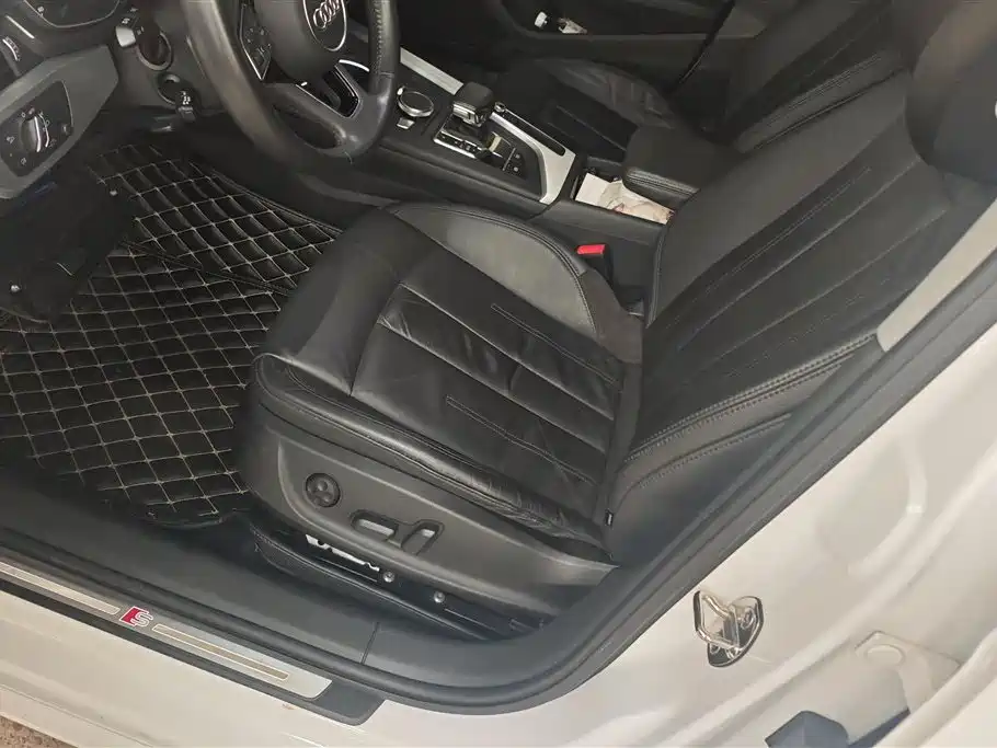 Audi A4L 2019 40 TFSI Fashion (China V) фото 9