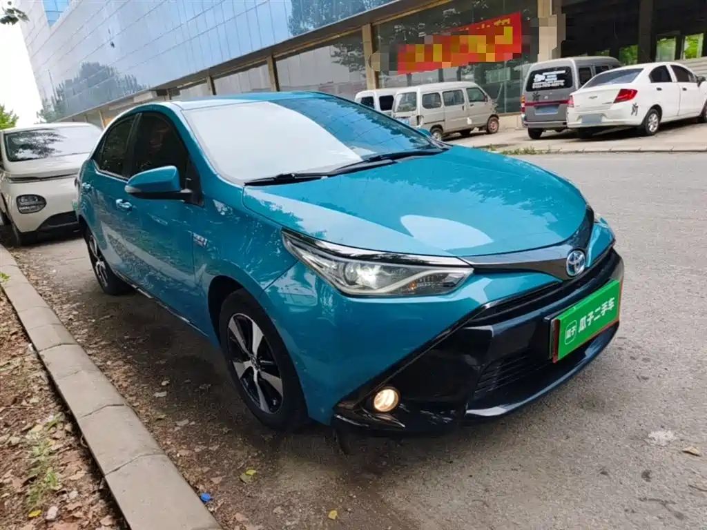 Toyota Levin Twin Engine E+ 2019 1.8PH V E-CVT Luxury Edition фото 4