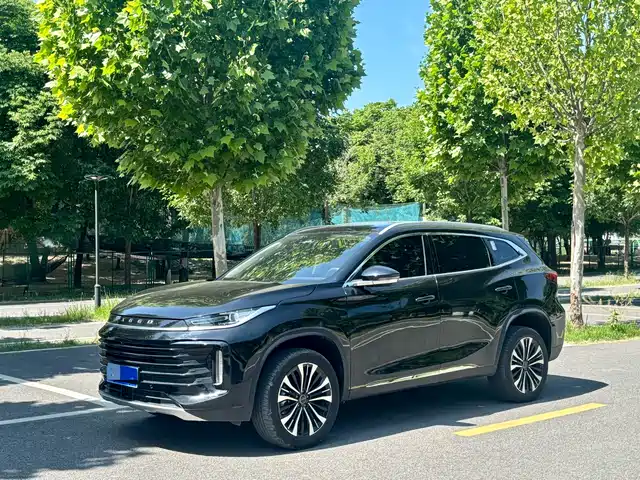 Exeed Lingyun 2024 300T 2WD Starlight Edition