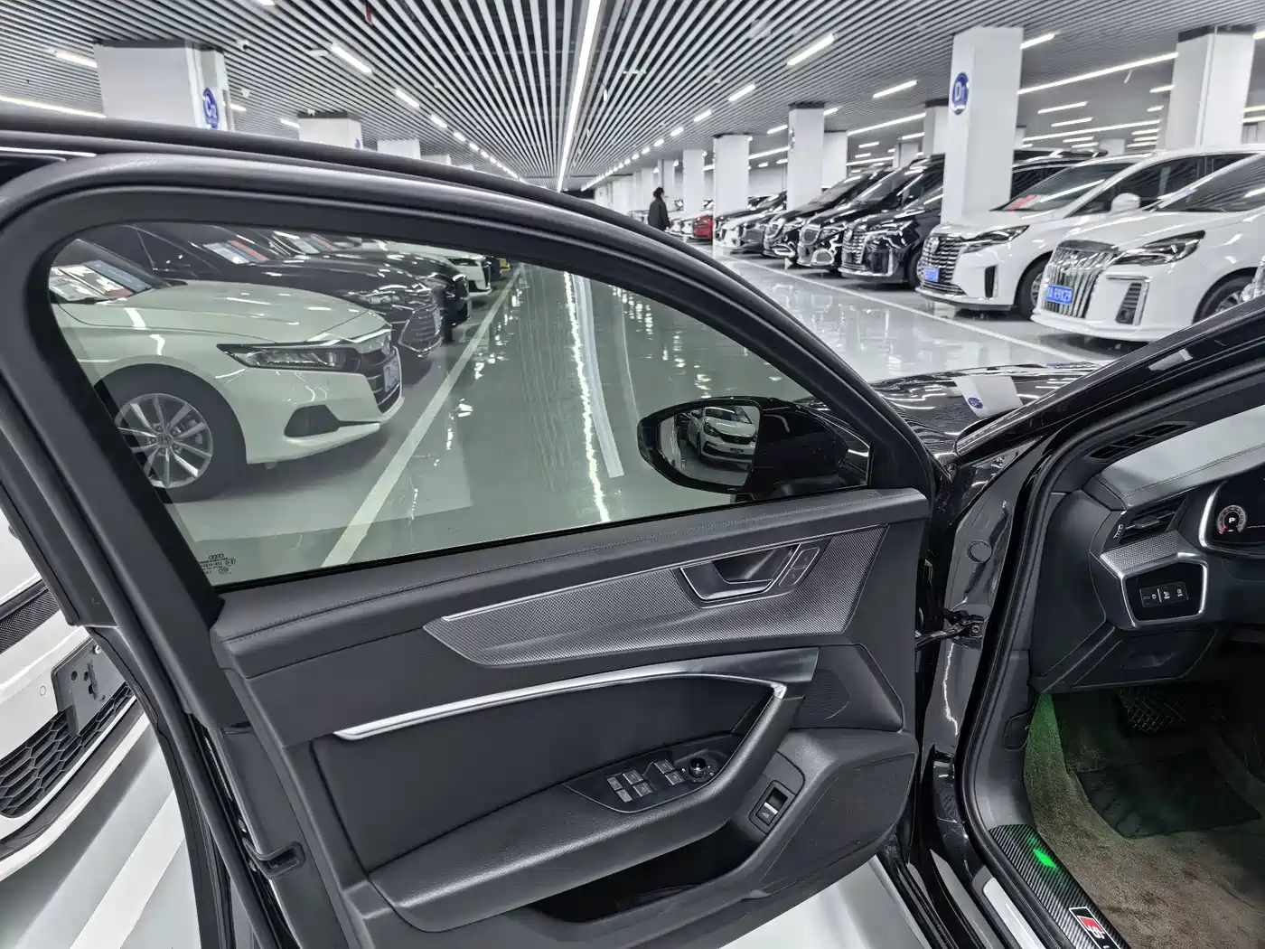Audi A6L 2021 40 TFSI Luxury Sport фото 7