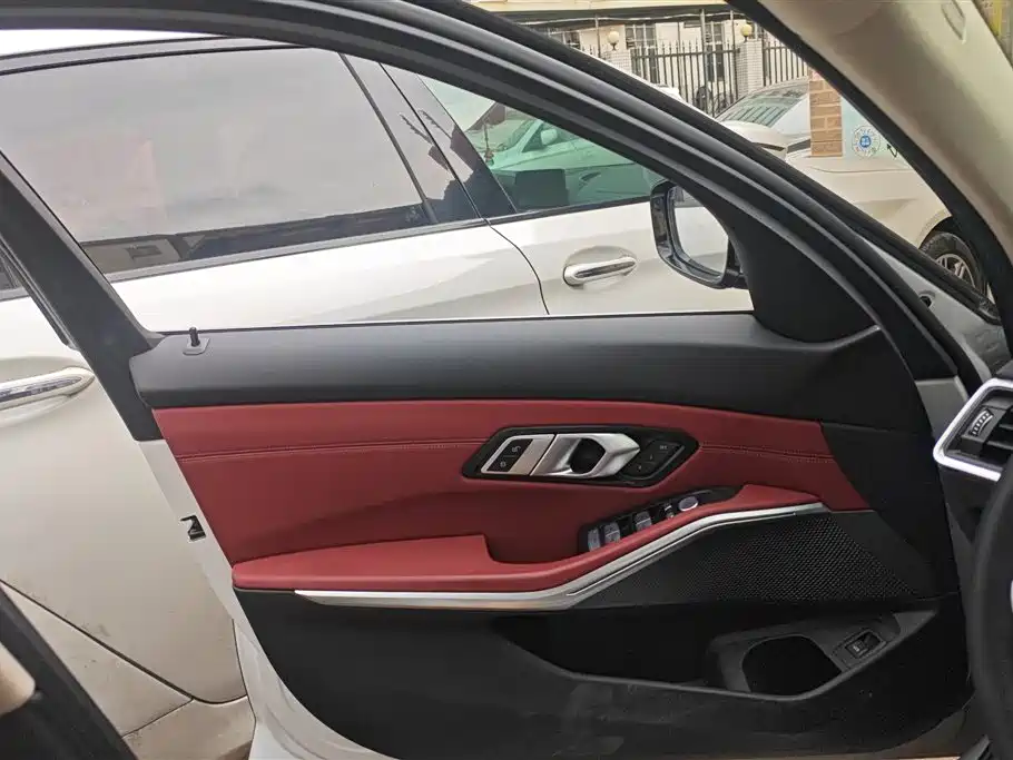 BMW 3 Series 2023 325Li M Sport Package фото 7