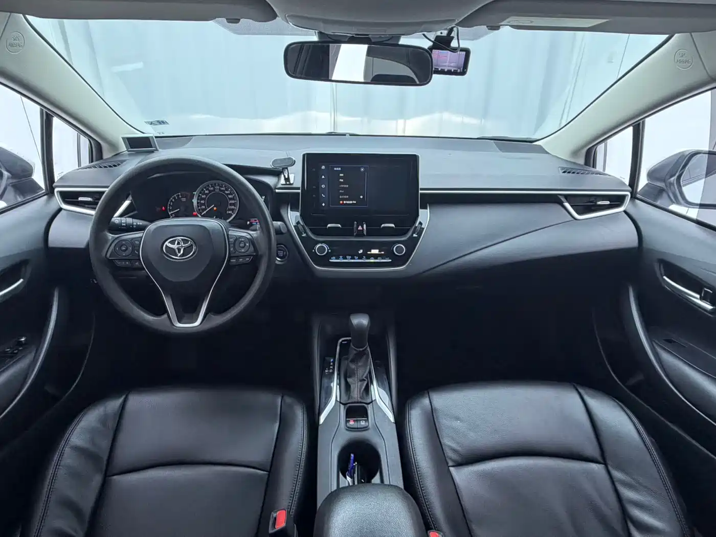 Toyota Corolla 2021 1.2T S-CVT Elite PLUS Edition фото 13