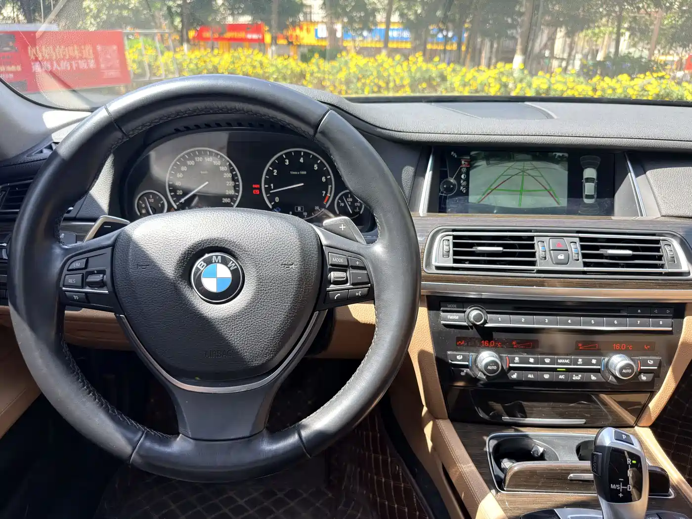 BMW 7 Series 2013 Model 740Li Leading фото 22