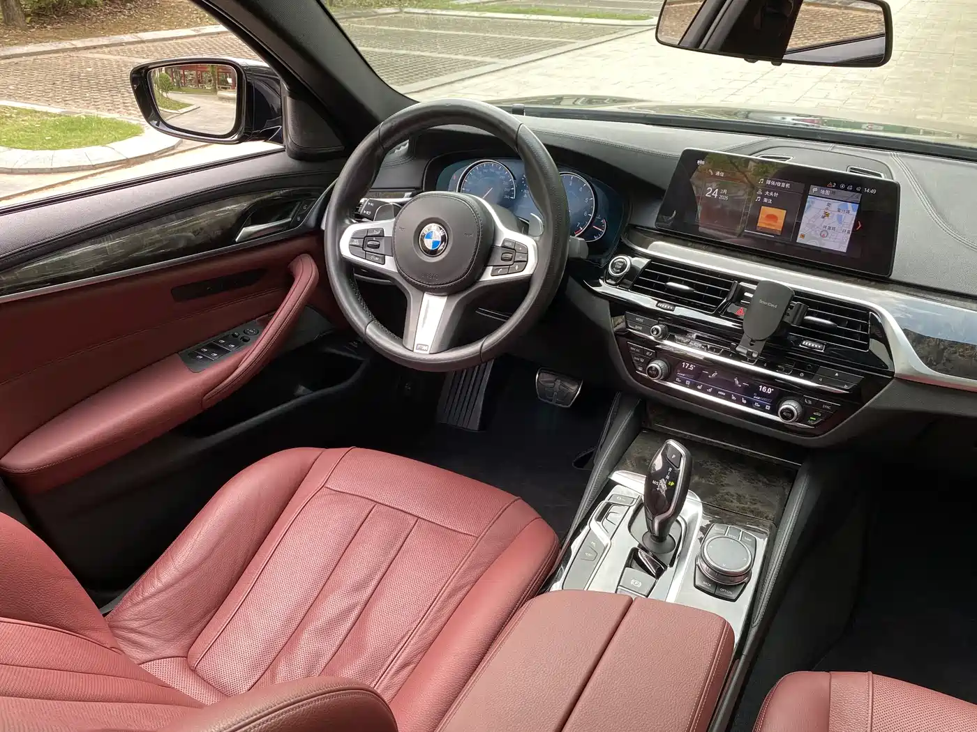 BMW 5 Series 2018 530Li Premium M Sport Package фото 11