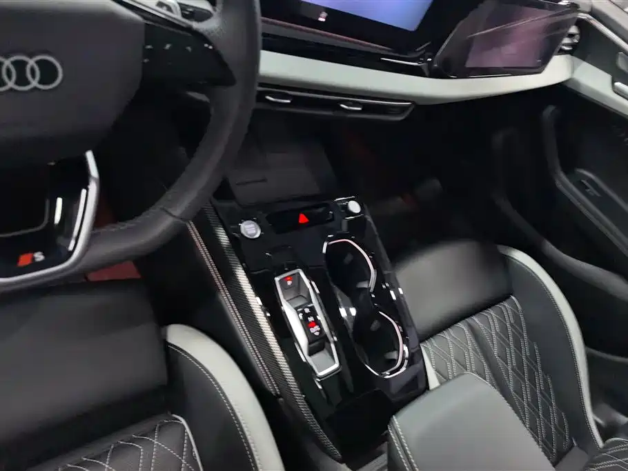 Audi A5L 2026 2.0T Sport Edition фото 16