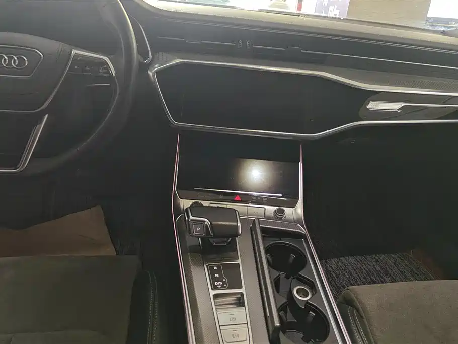 Audi A6L 2023 45 TFSI Premium Selection Dynamic фото 13