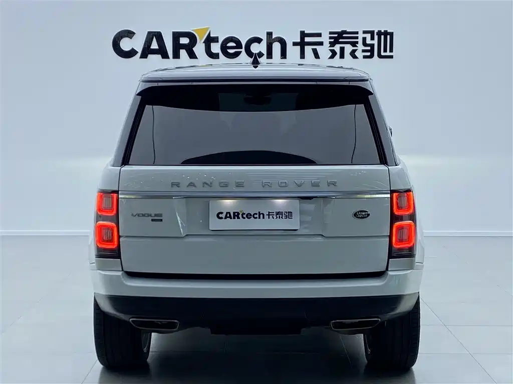 Land Rover Range Rover 2022 3.0 L6 400PS Heritage Extended Classic Edition фото 5