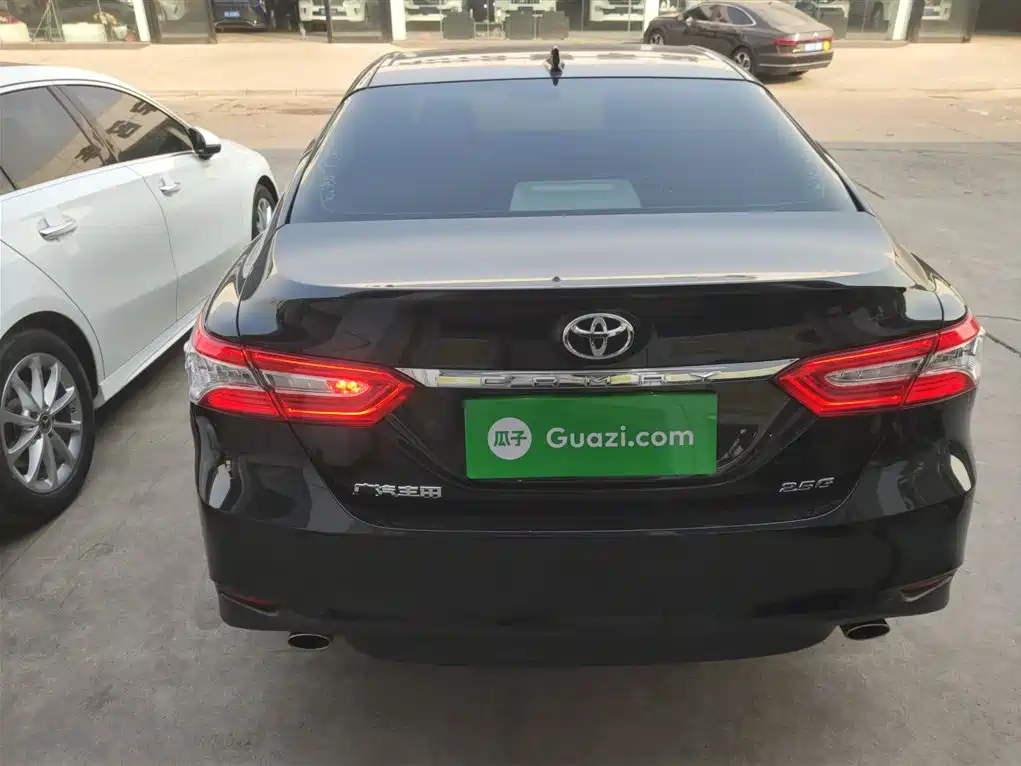 Toyota Camry 2021 2.5G Luxury Edition фото 6