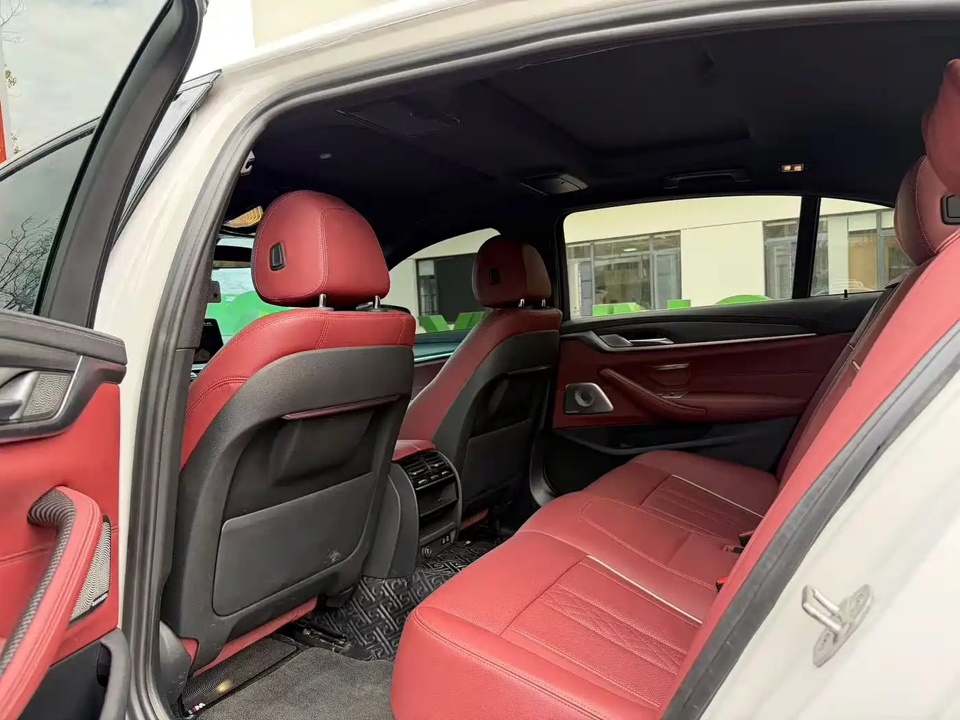 BMW 5 Series 2022 530Li Leading M Sport Package фото 11