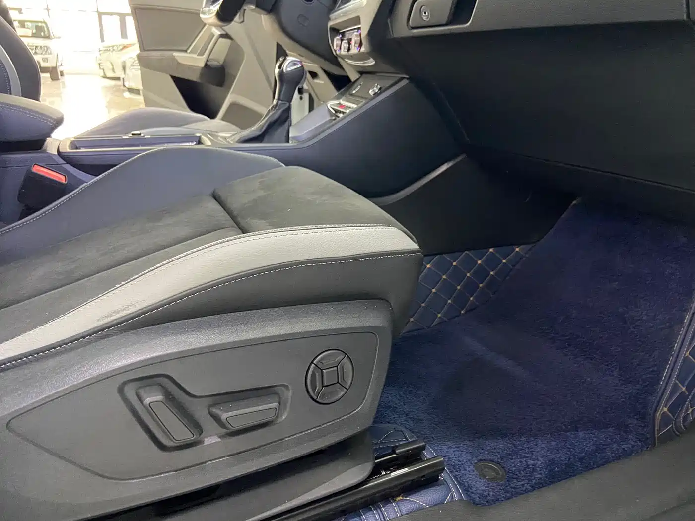 Audi Q3 2022 35 TFSI Fashion Dynamic фото 16
