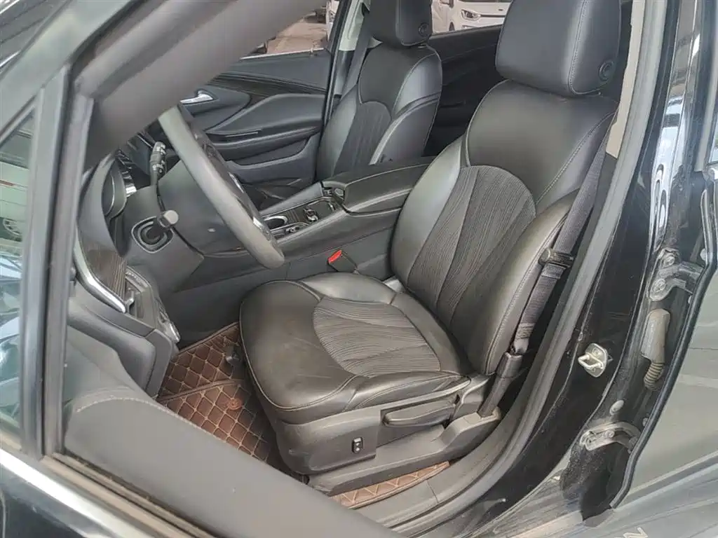 Buick Envision Plus 2018 20T 2WD Leading фото 15