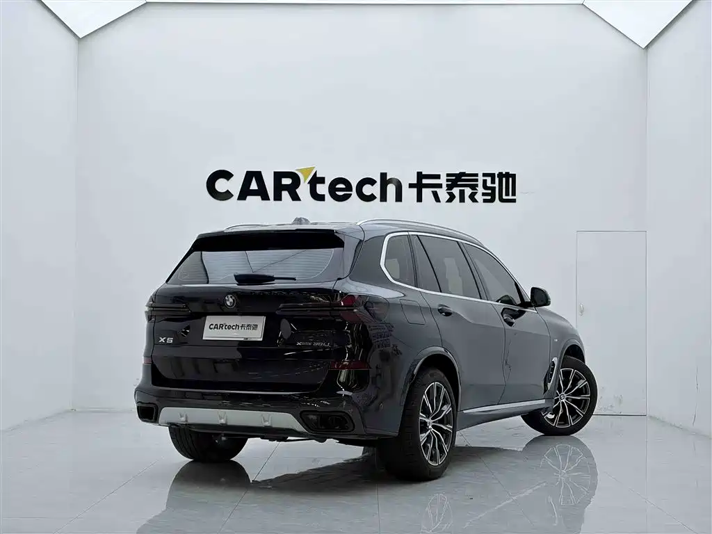 BMW X5 2023 xDrive 30Li M Sport Package фото 4