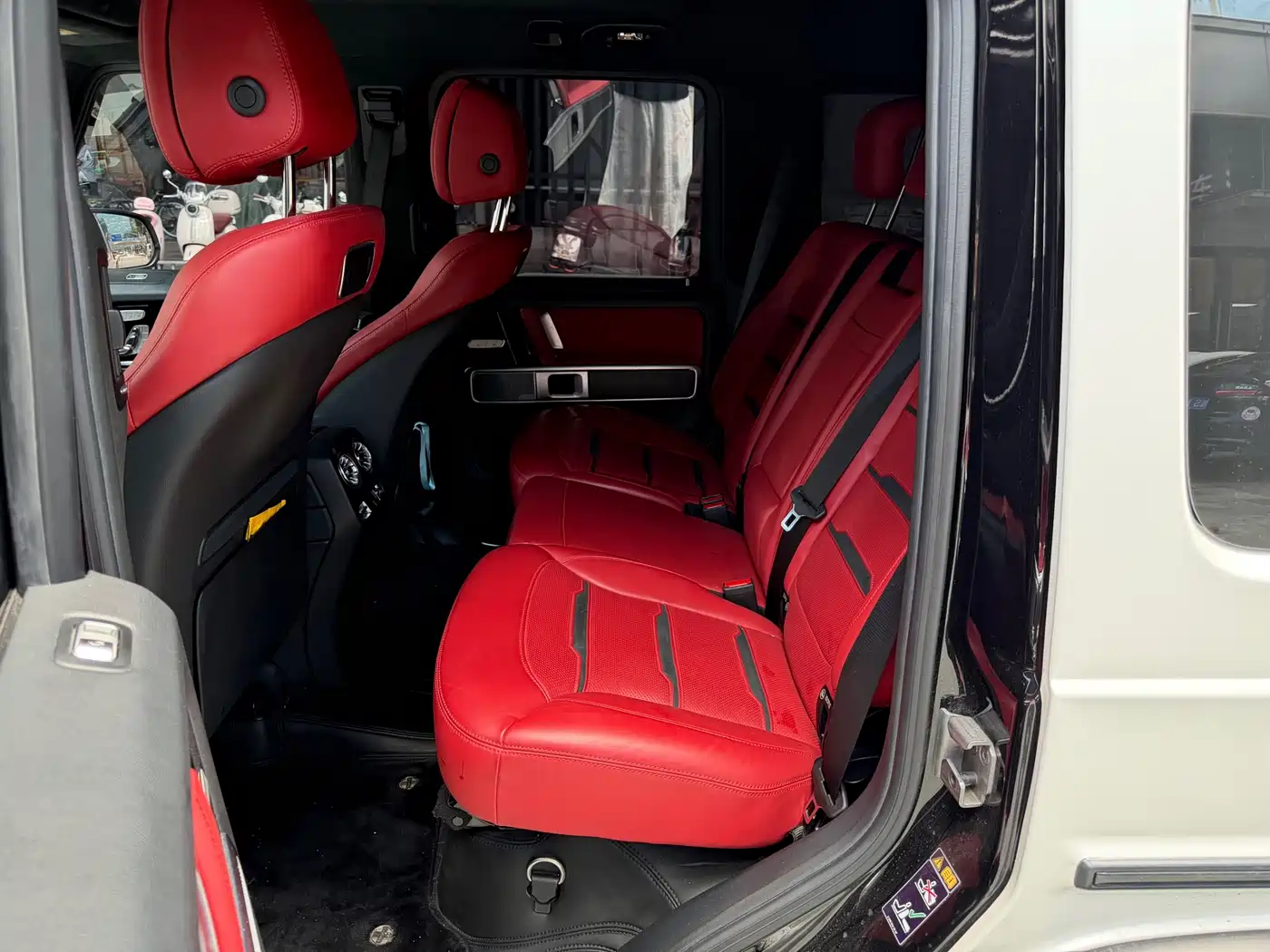 Mercedes-Benz G-Class AMG 2022 AMG G 63 55th Anniversary Edition фото 7