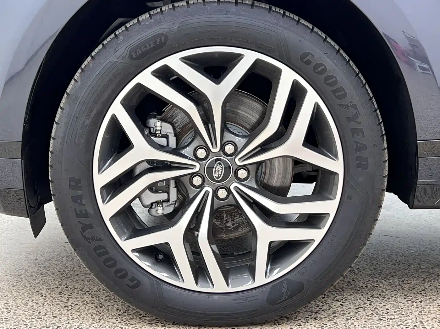 Land Rover Range Rover Evoque 2026 Range Rover Evoque L SE фото 37