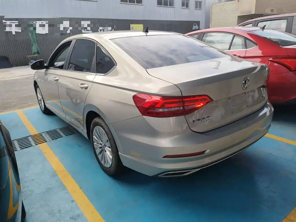 Volkswagen Lavida 2019 1.5L Automatic Comfort Edition China VI фото 5