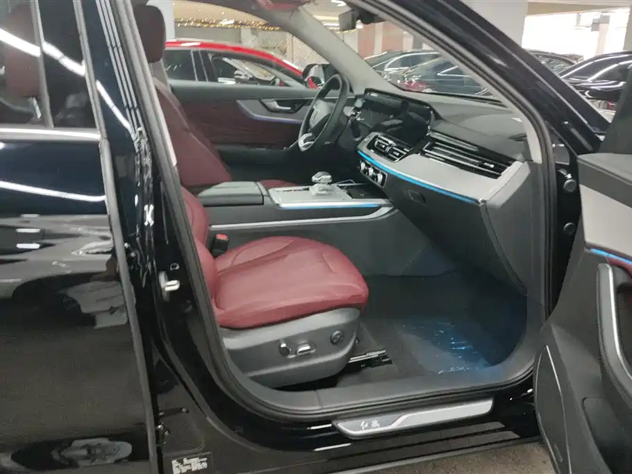 Hongqi HS5 2025 2.0T 2WD Qixiang Pro фото 8