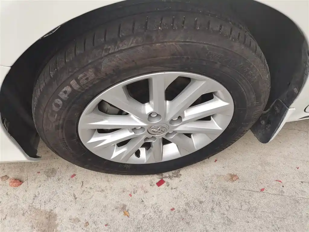 Toyota Camry 2013 2.5G Comfort фото 25