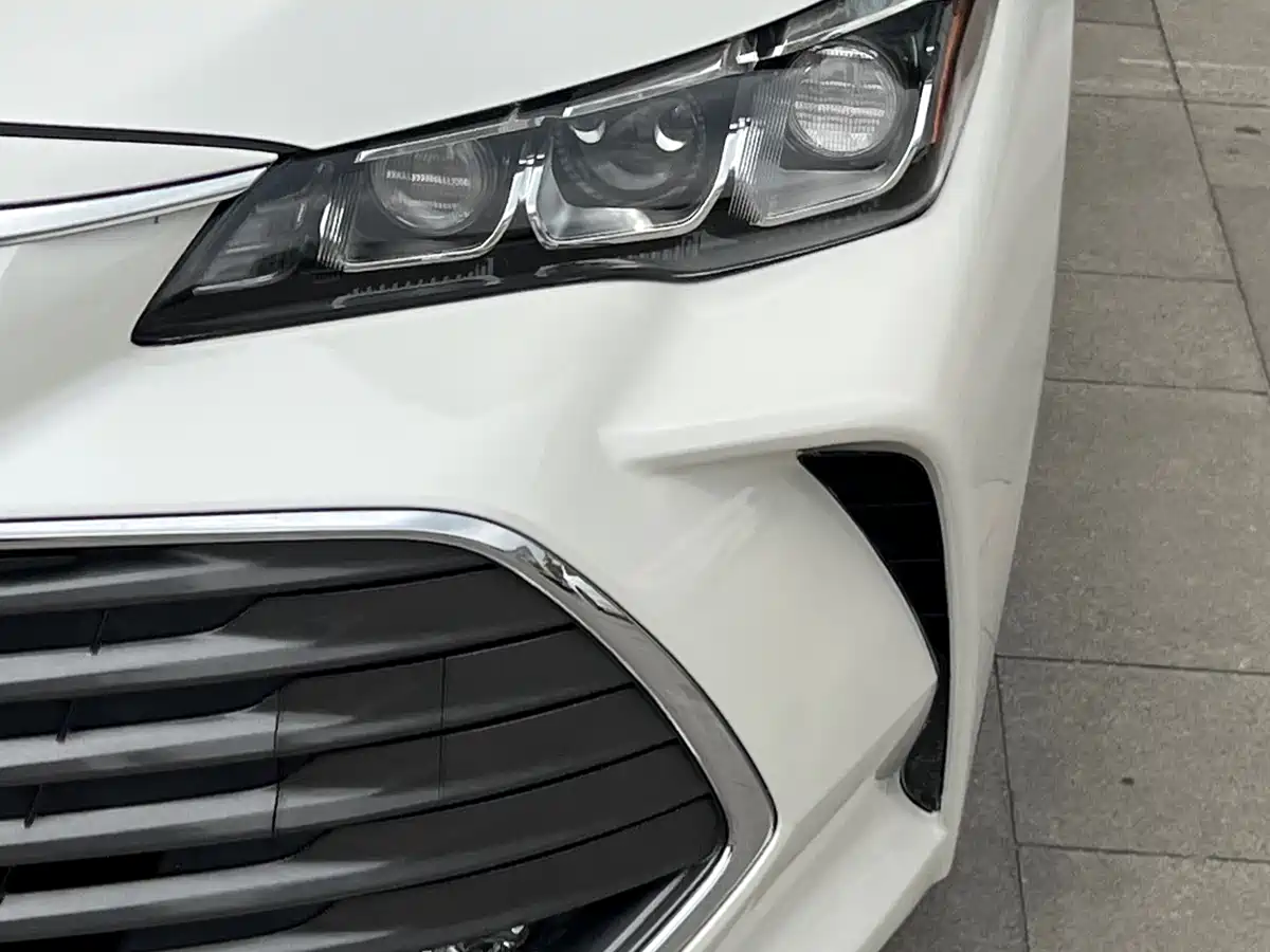 Toyota Avalon 2019 Hybrid 2.5L Luxury Edition China VI фото 13
