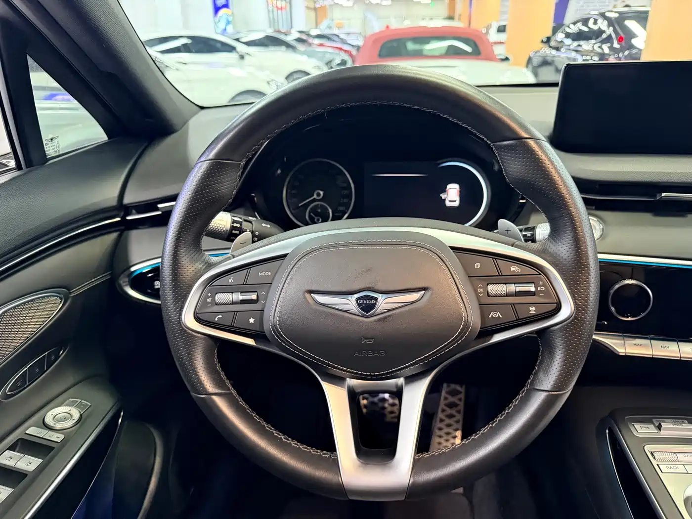 Genesis GV70 2023 2.5T AWD Luxury фото 13