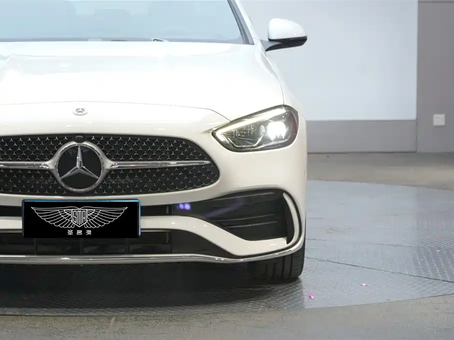 Mercedes-Benz C-Class 2023 Facelift II C 260 L Sport Edition фото 4