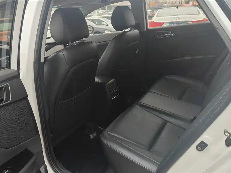 Hyundai Mistra 2014 1.8L Auto Smart GLS фото 15