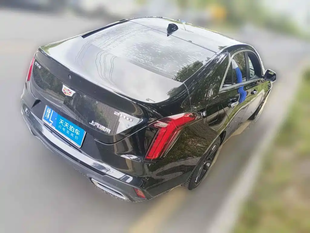 Cadillac CT4 2022 2021 28T Luxury Model