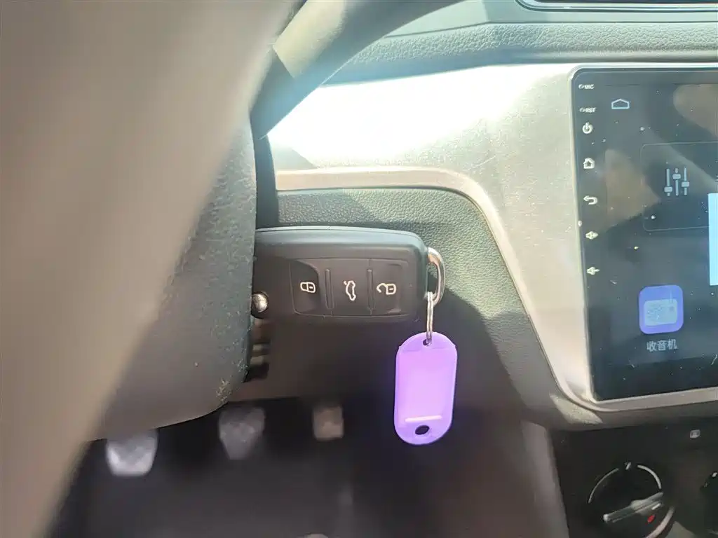 Volkswagen Lavida 2019 Lavida Start 1.5L Manual Trend (China VI) фото 9