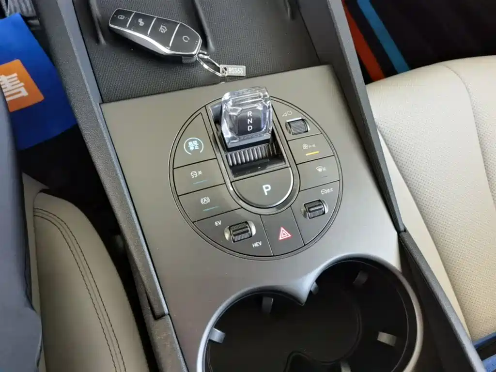 BYD Seal 06 New Energy 2024 DM-i 80KM Luxury фото 14