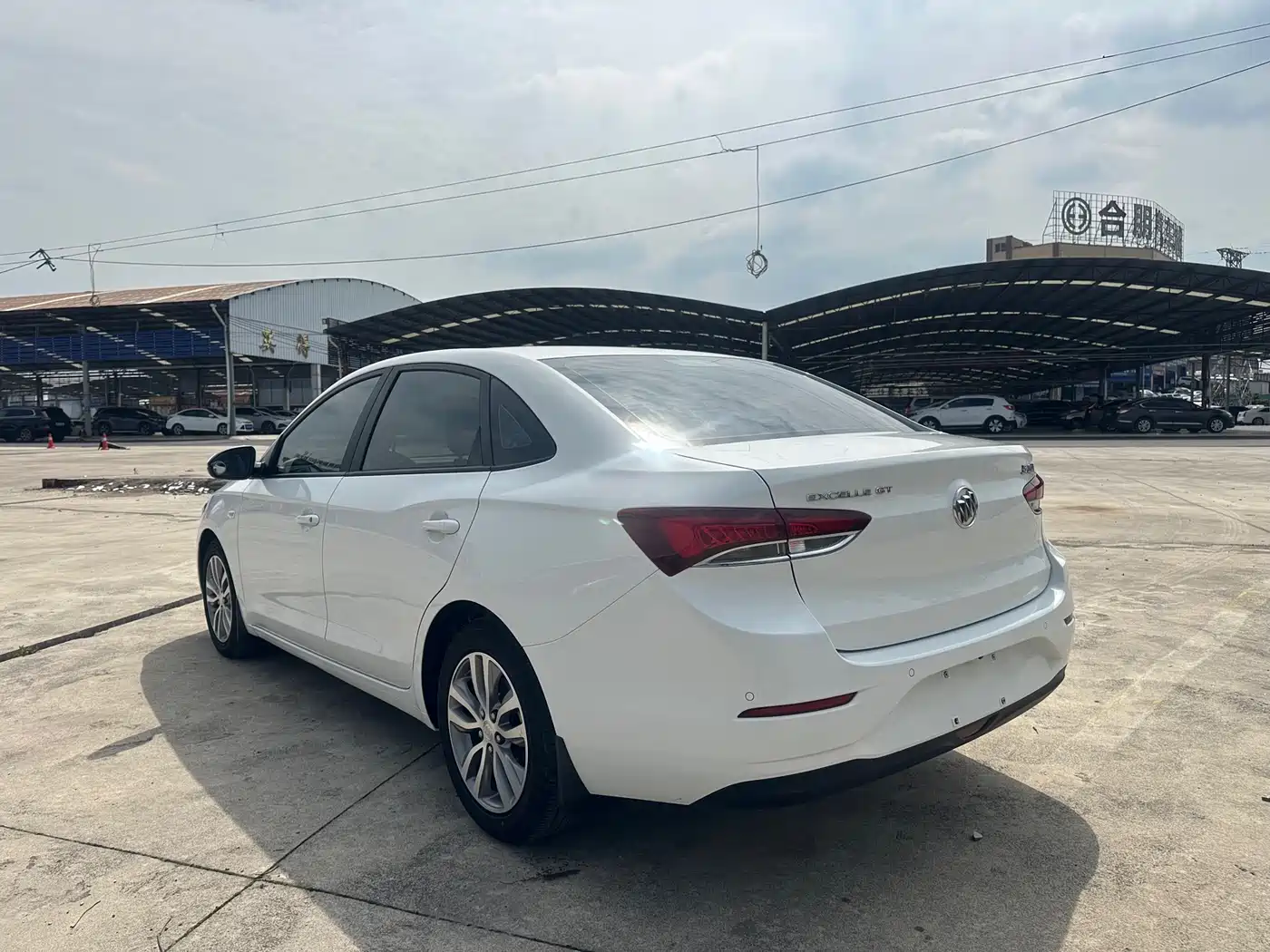 Buick Excelle 2021 1.3T Auto Mild Hybrid Elite фото 8