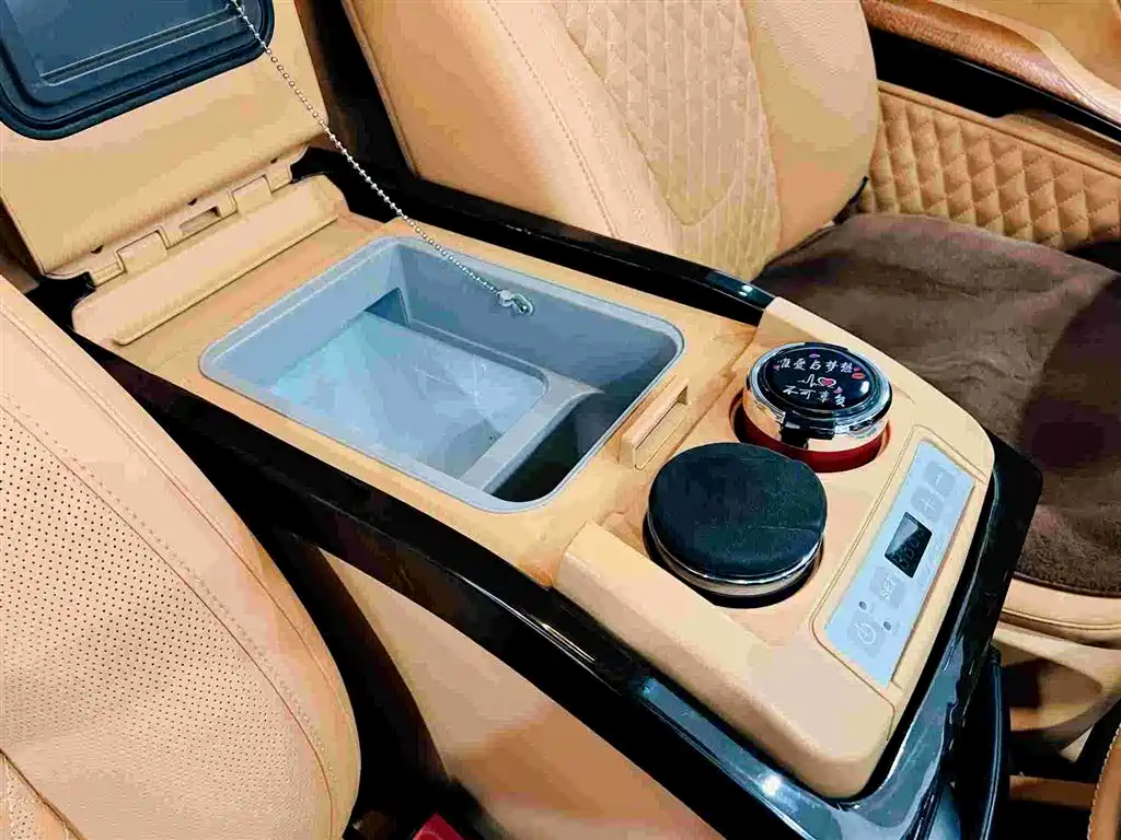Mercedes-Benz V-Class 2020 V 260 Luxury Edition фото 17