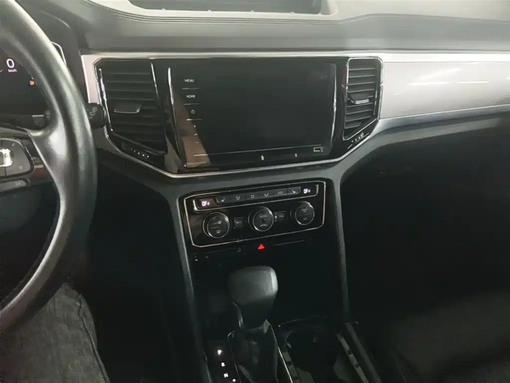 Volkswagen Teramont 2020 380TSI 4WD Luxury Edition China VI фото 20
