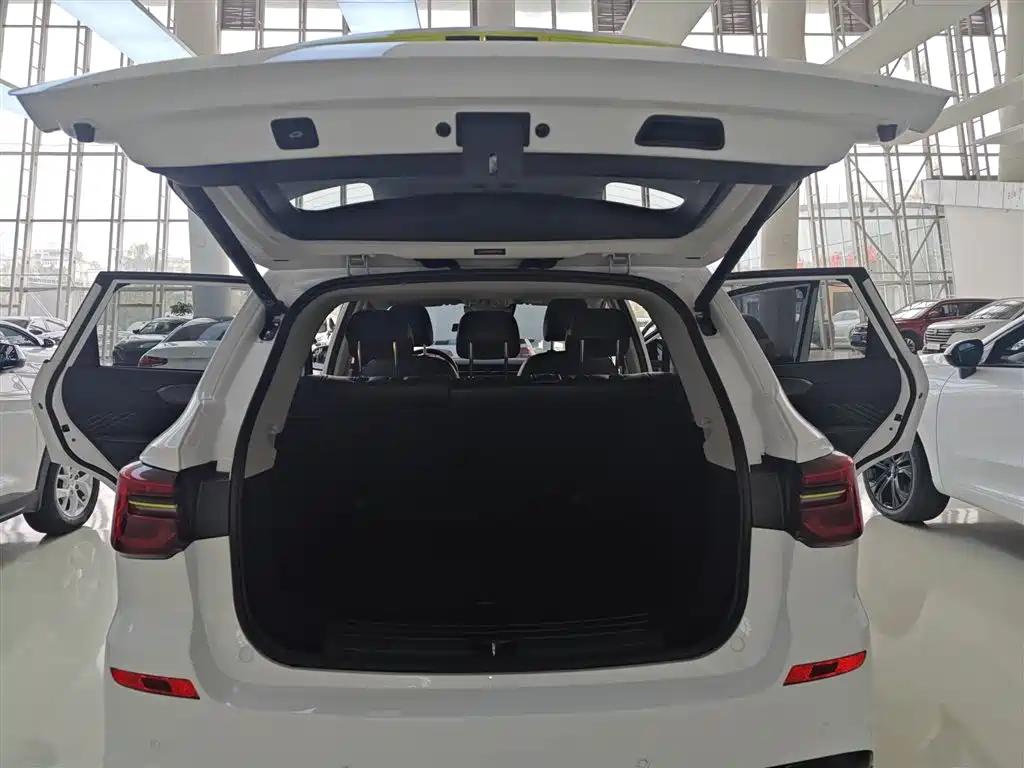 Roewe RX5 2022 2021 PLUS 330TGI Automatic National Trend Premium Edition