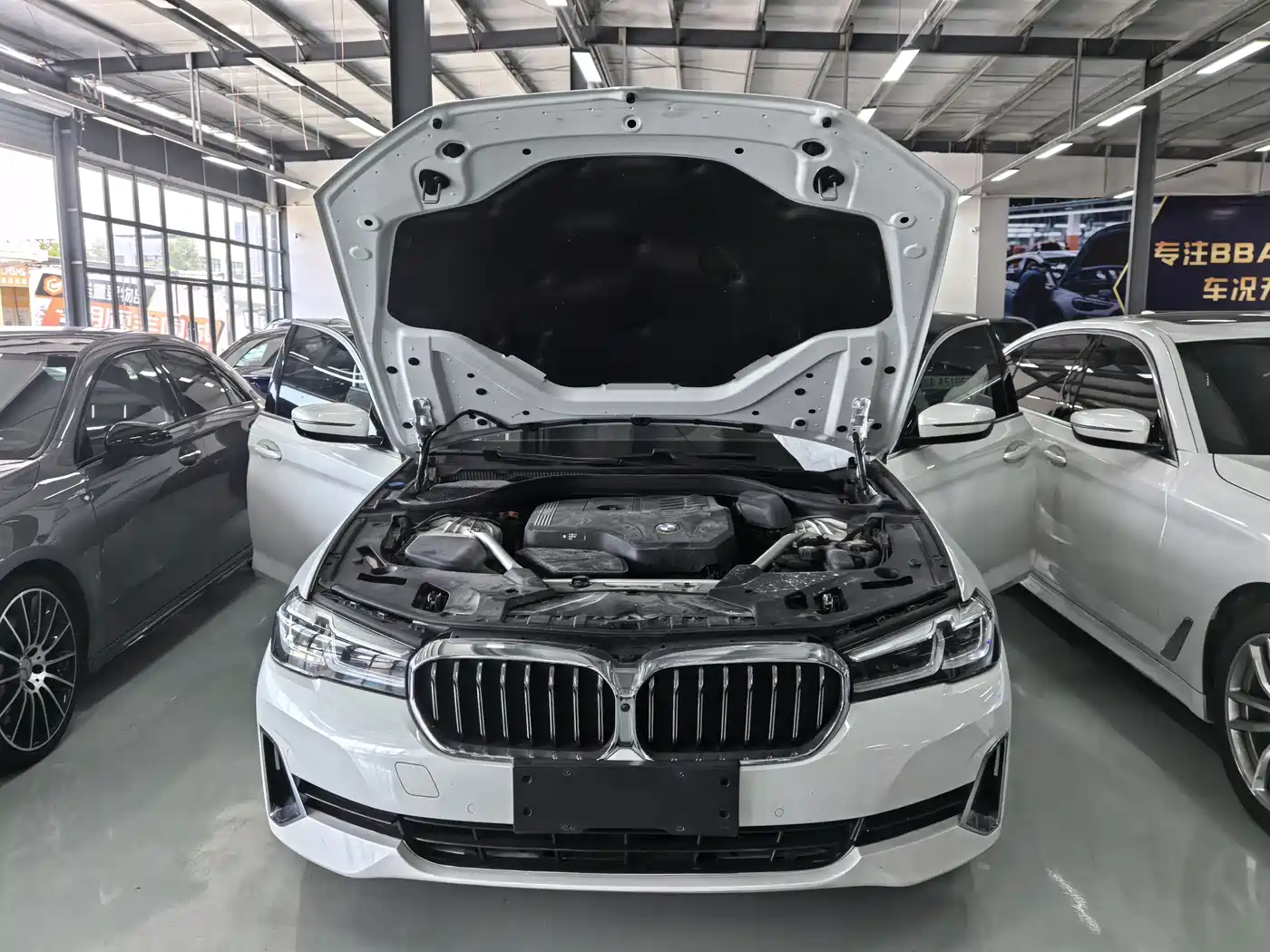 Фото 10 - BMW 5 Series